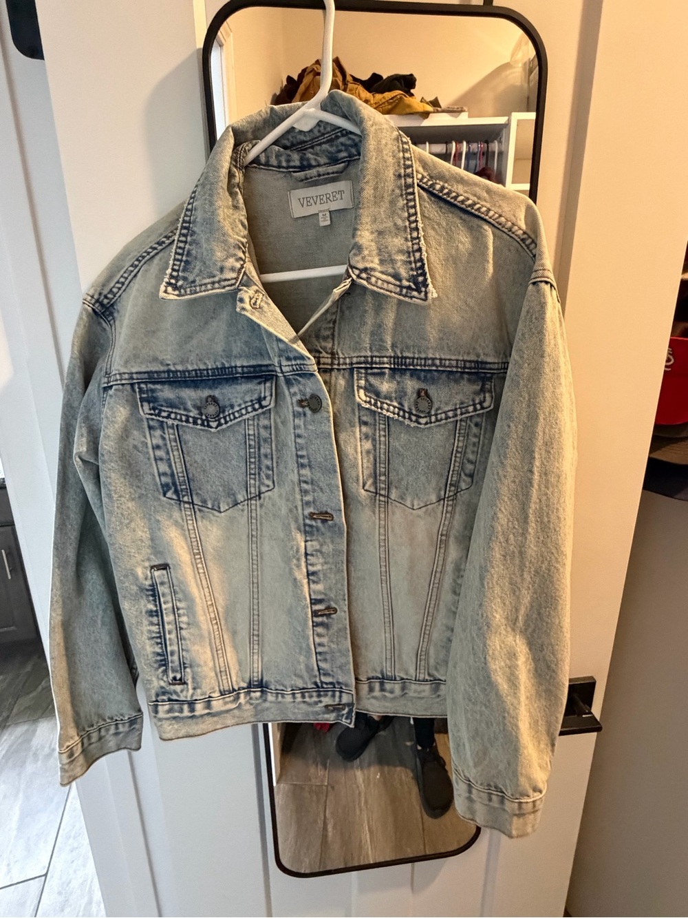 Veveret Women's Washed Blue Denim Jacket